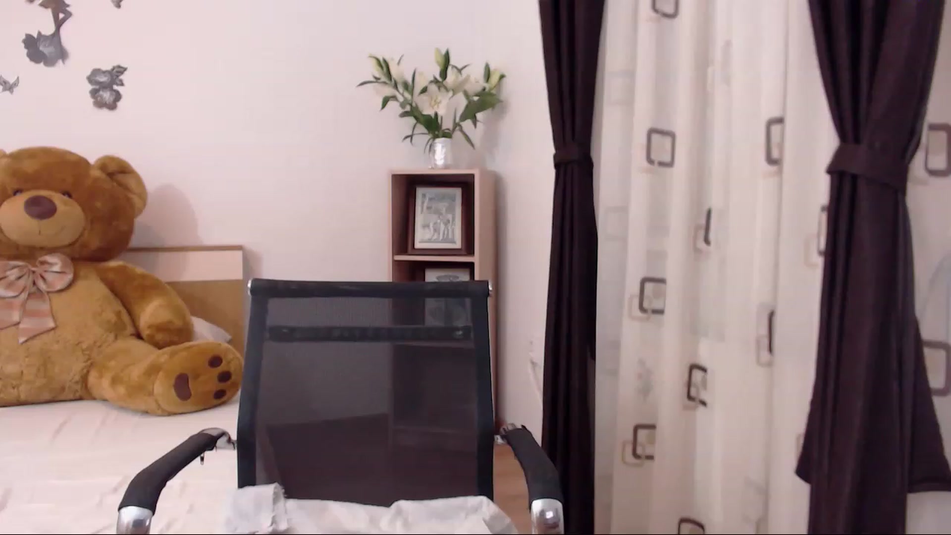 Gallery image thumbnail from THE_Lory's myfreecams stream on, 01/30/2023, 01:30 image 9 of 20