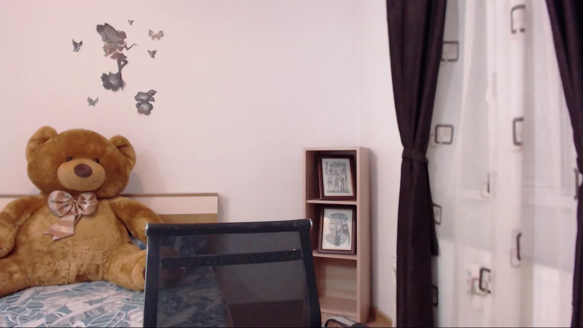 Gallery image thumbnail from THE_Lory's myfreecams stream on, 02/27/2023, 22:59 image 18 of 20