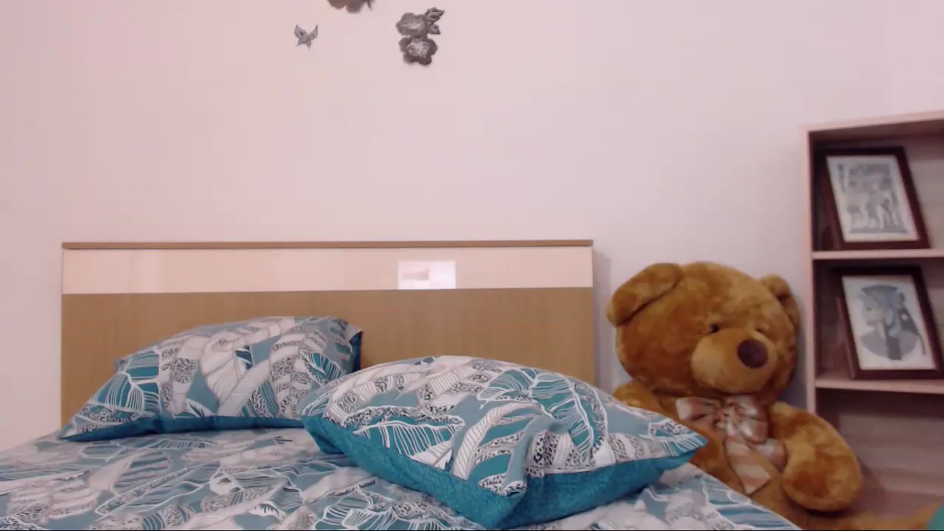 Gallery image thumbnail from THE_Lory's myfreecams stream on, 03/21/2023, 24:06 image 12 of 20