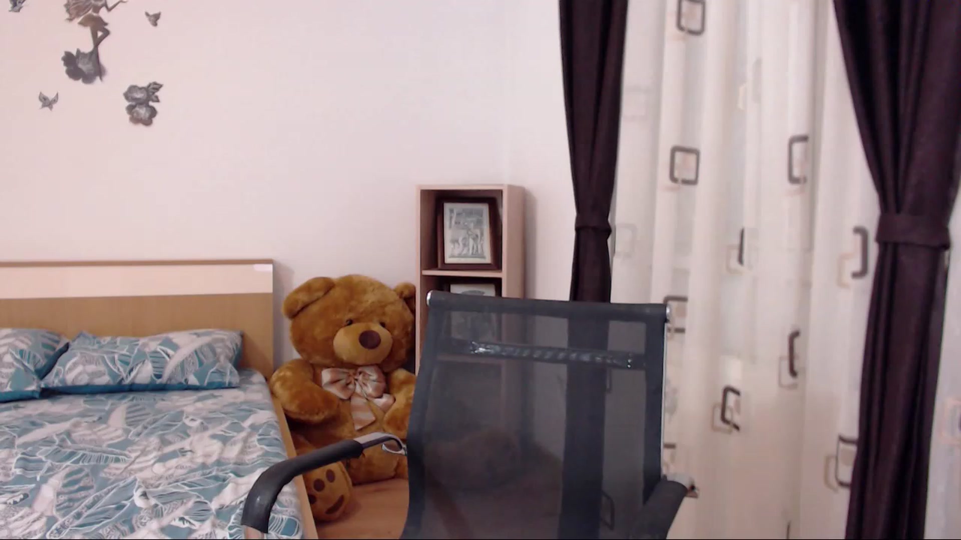 Gallery image thumbnail from THE_Lory's myfreecams stream on, 03/22/2023, 02:12 image 1 of 20