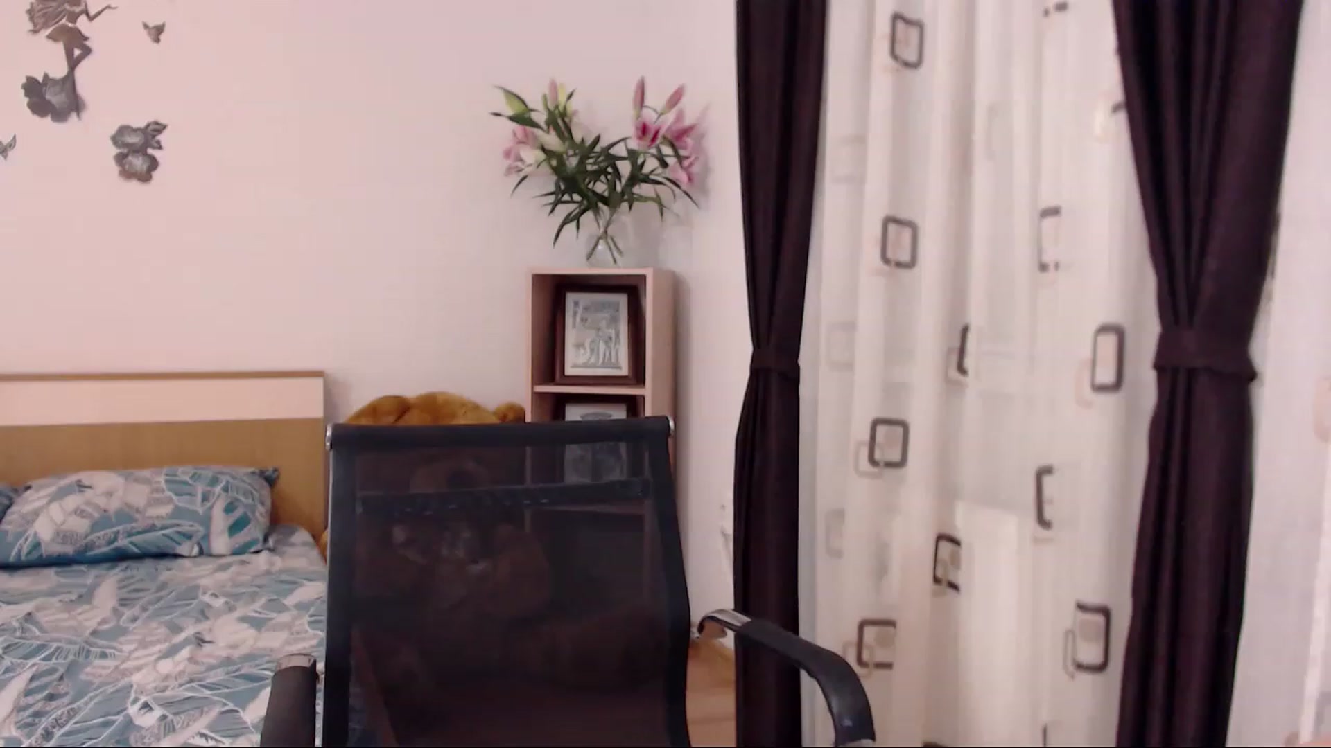 Gallery image thumbnail from THE_Lory's myfreecams stream on, 03/24/2023, 24:16 image 18 of 20