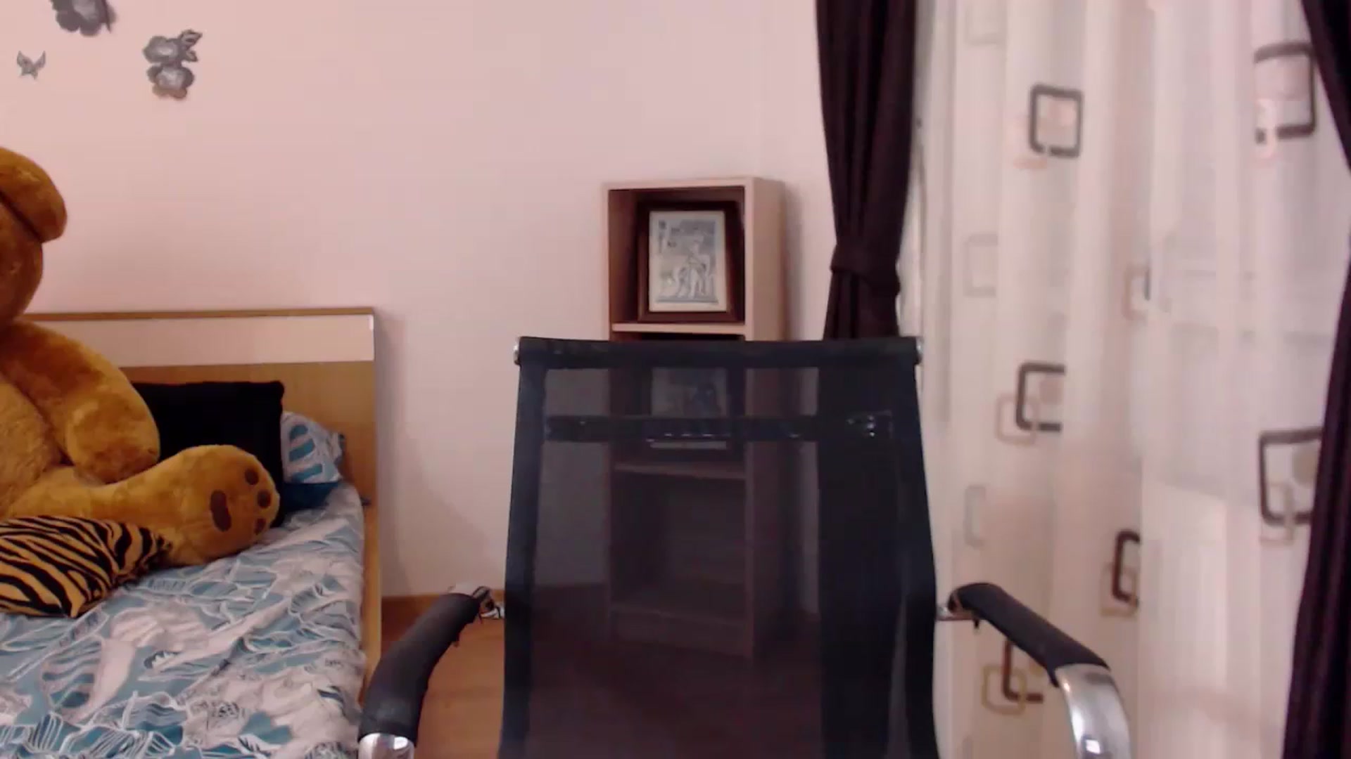 Gallery image thumbnail from THE_Lory's myfreecams stream on, 05/03/2023, 01:02 image 9 of 20