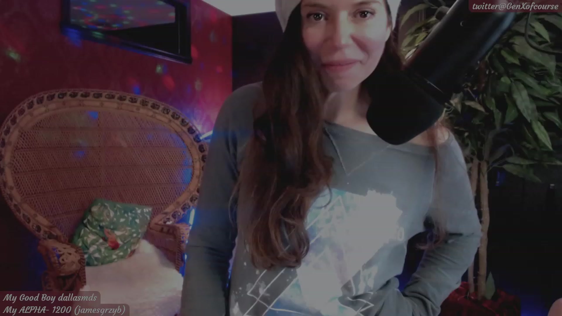 Gallery image thumbnail from THE_RED_ROOM's myfreecams stream on, 11/18/2022, 01:33 image 20 of 20