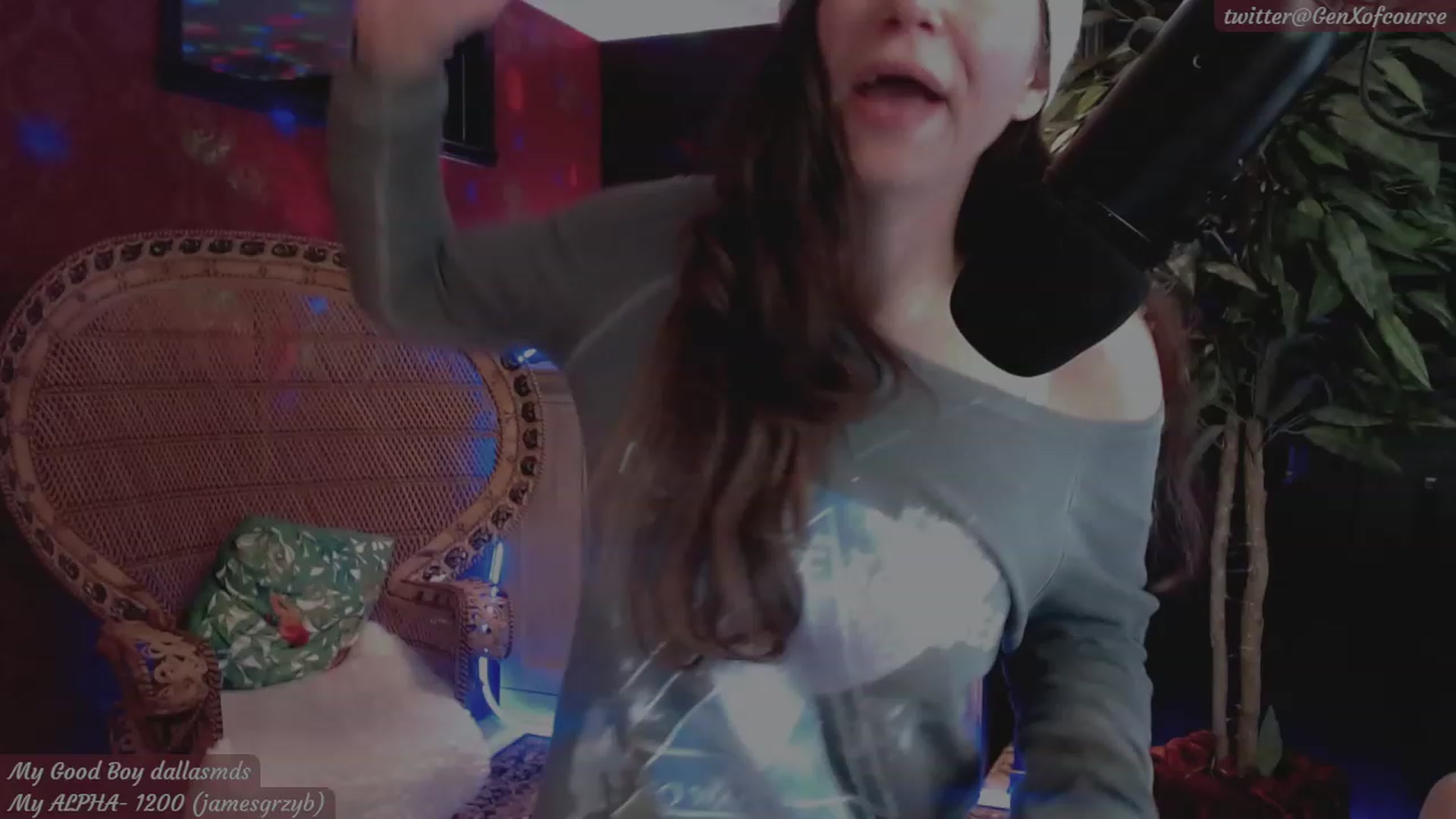 Gallery image thumbnail from THE_RED_ROOM's myfreecams stream on, 11/18/2022, 01:33 image 19 of 20