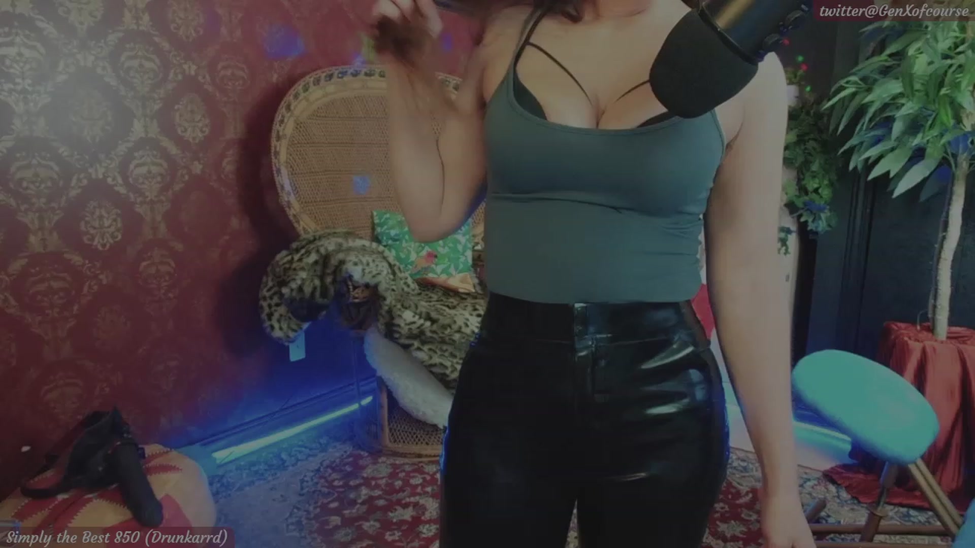 Gallery image thumbnail from THE_RED_ROOM's myfreecams stream on, 12/11/2022, 20:08 image 13 of 20