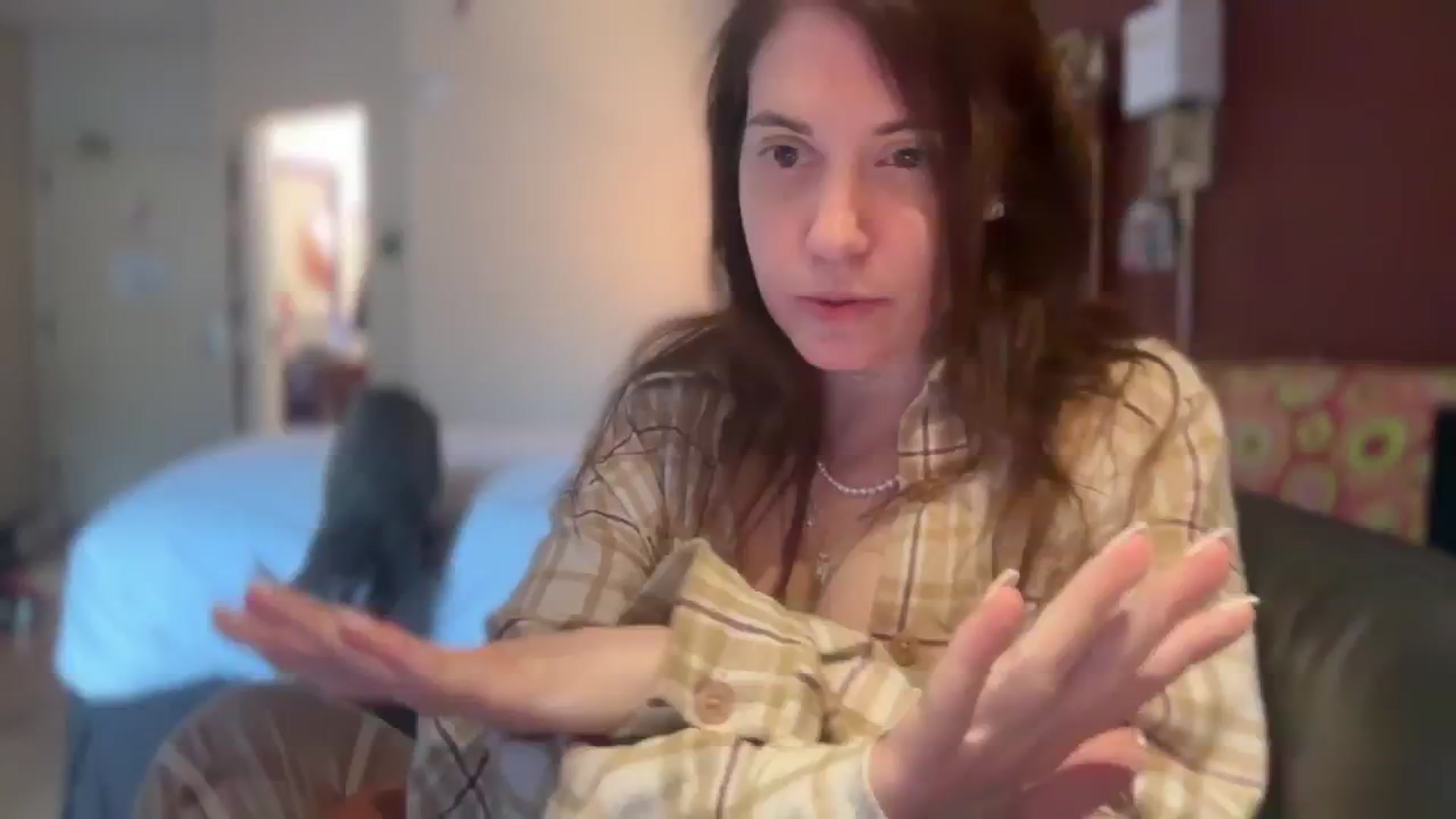 Gallery image thumbnail from THEspot's myfreecams stream on, 03/15/2026, 17:31 image 5 of 20