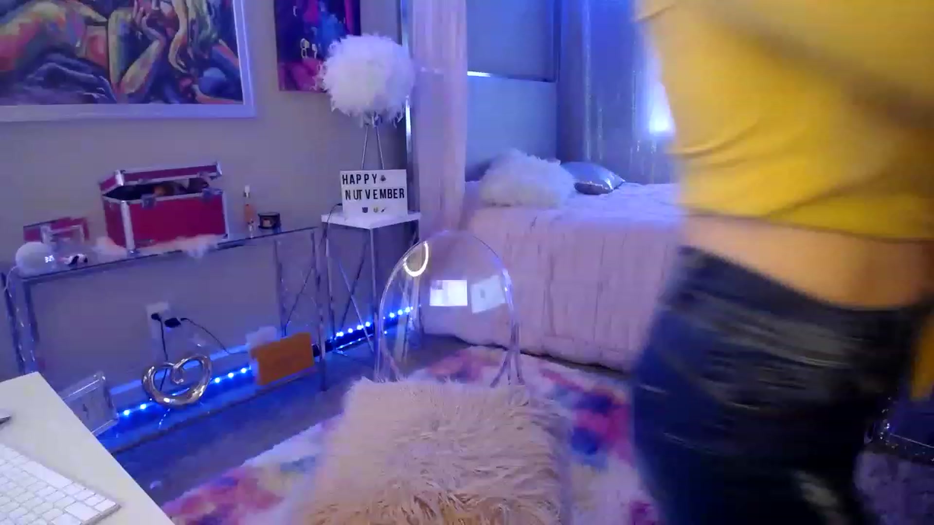 Gallery image thumbnail from TIFFMAS's myfreecams stream on, 12/02/2022, 21:31 image 18 of 20