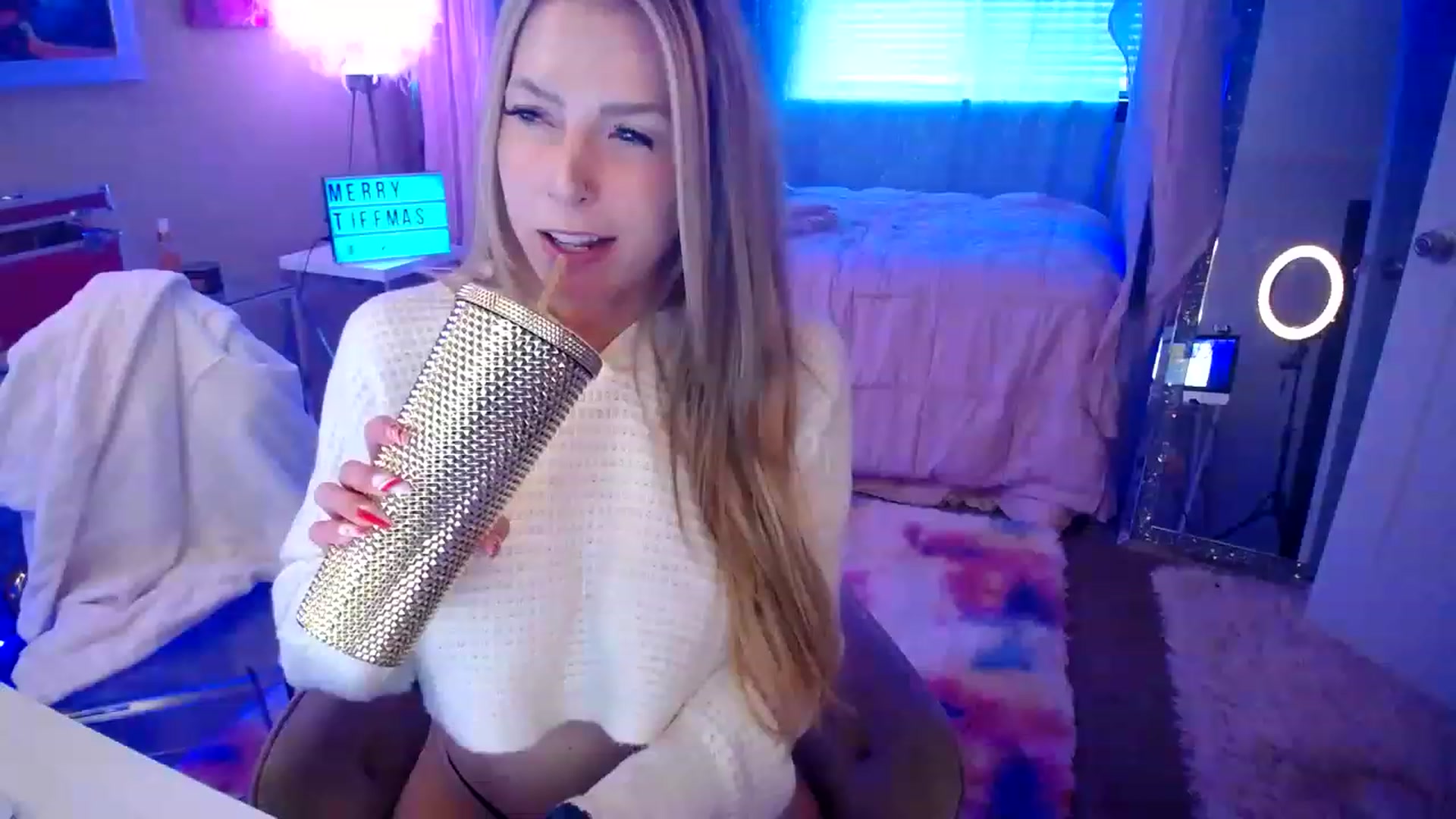 Gallery image thumbnail from TIFFMAS's myfreecams stream on, 12/27/2022, 21:34 image 20 of 20