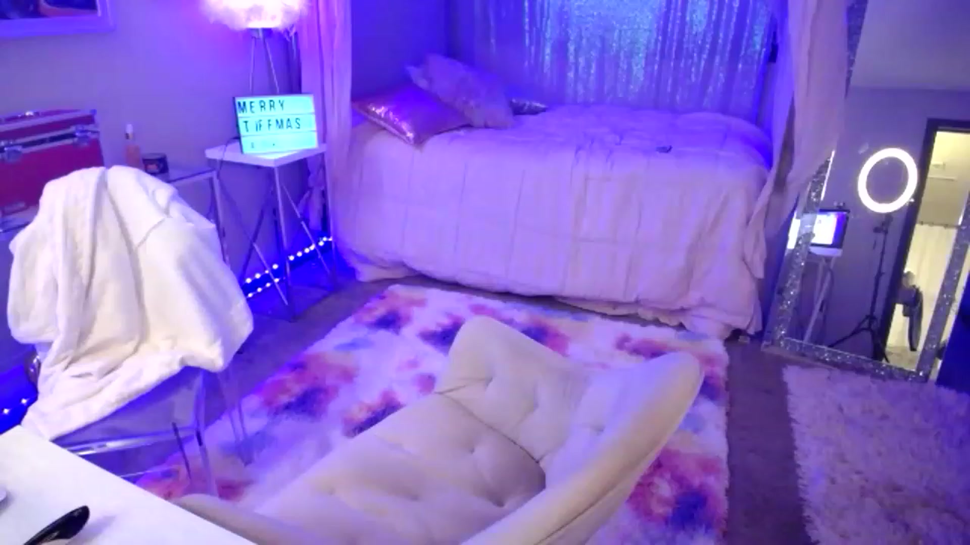 Gallery image thumbnail from TIFFMAS's myfreecams stream on, 12/28/2022, 06:09 image 8 of 20