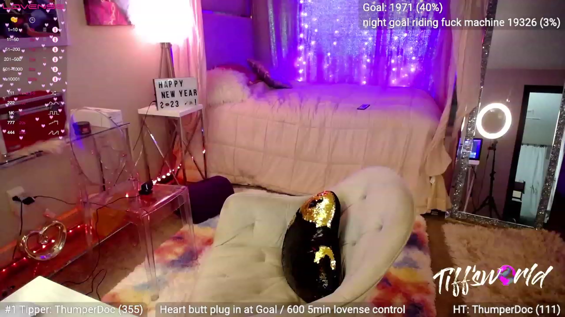 Gallery image thumbnail from TIFFSWORLD's myfreecams stream on, 01/27/2023, 05:53 image 12 of 20