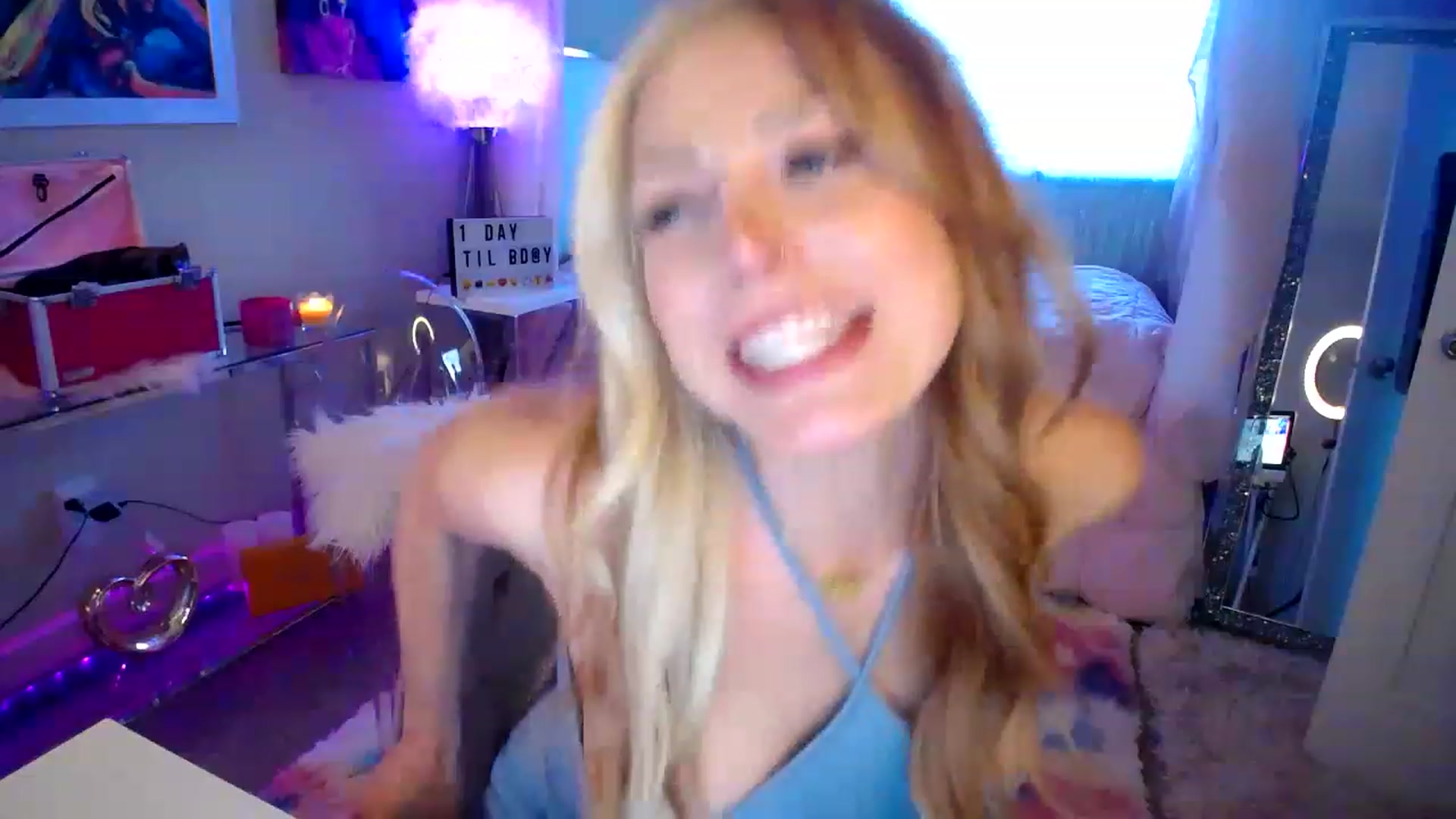 Gallery image thumbnail from TIFFSWORLD's myfreecams stream on, 05/02/2023, 20:41 image 2 of 20