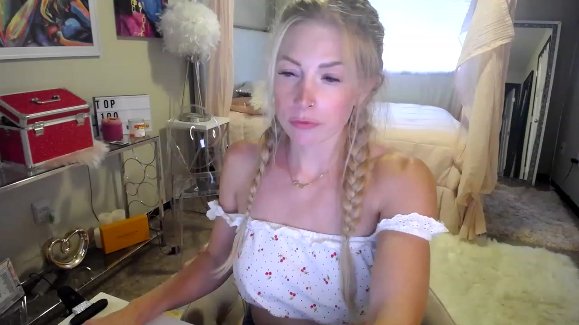 Gallery image thumbnail from TIFFSWORLD's myfreecams stream on, 06/21/2023, 20:03 image 19 of 20
