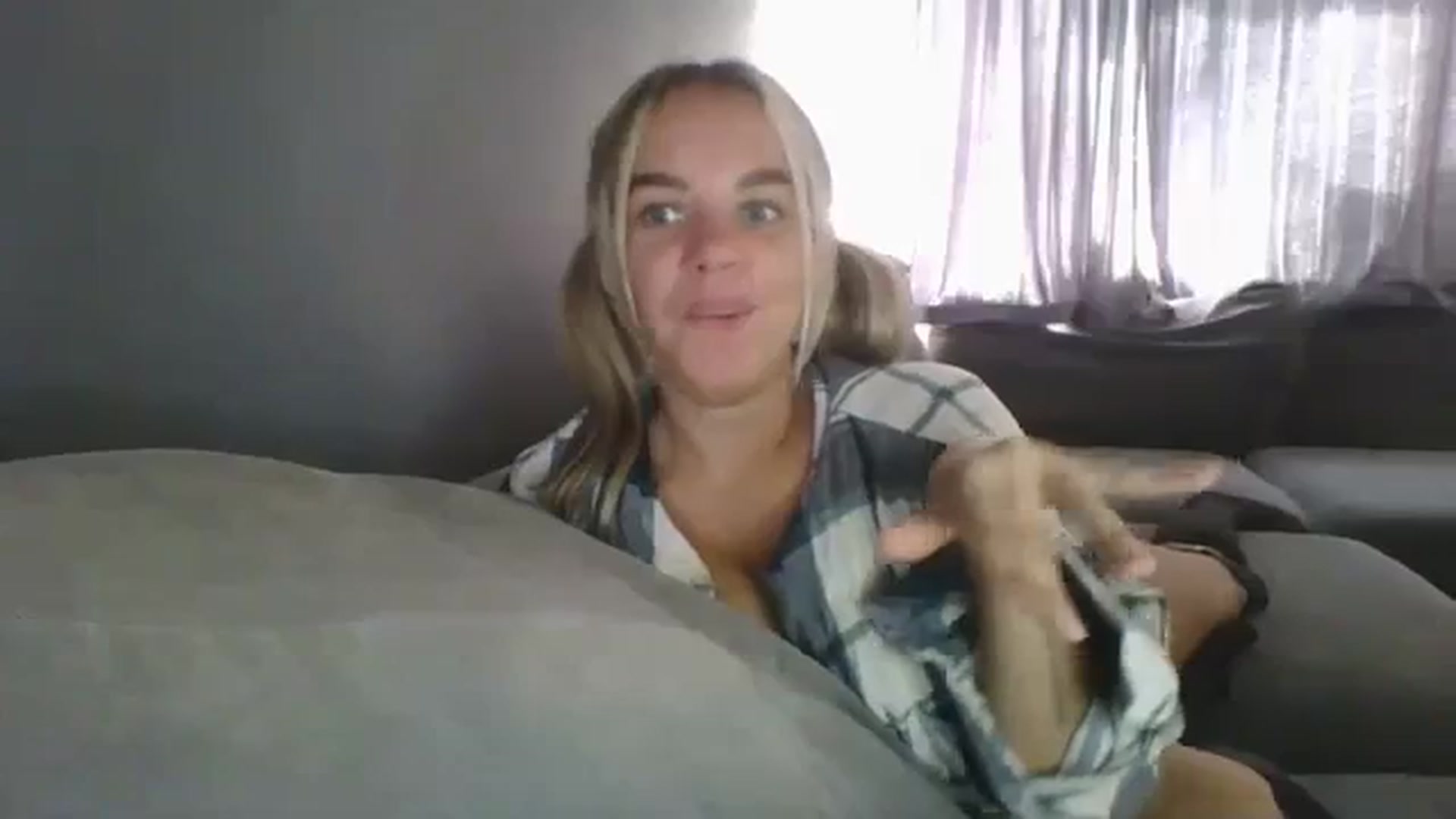 Gallery image thumbnail from TILLY2021's myfreecams stream on, 10/06/2023, 14:00 image 9 of 20