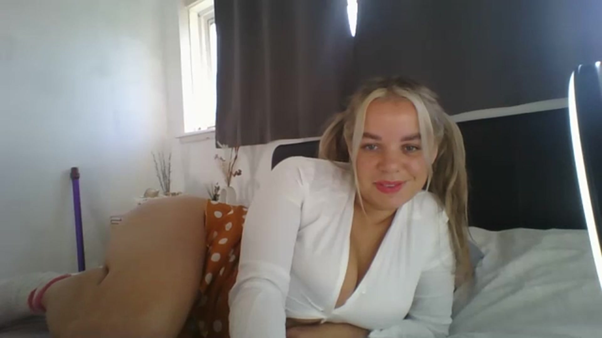 Gallery image thumbnail from TILLY2021's myfreecams stream on, 11/11/2023, 11:15 image 2 of 20