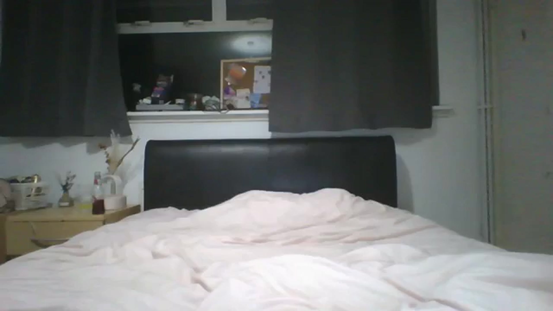 Gallery image thumbnail from TILLY2021's myfreecams stream on, 12/15/2023, 20:00 image 10 of 20