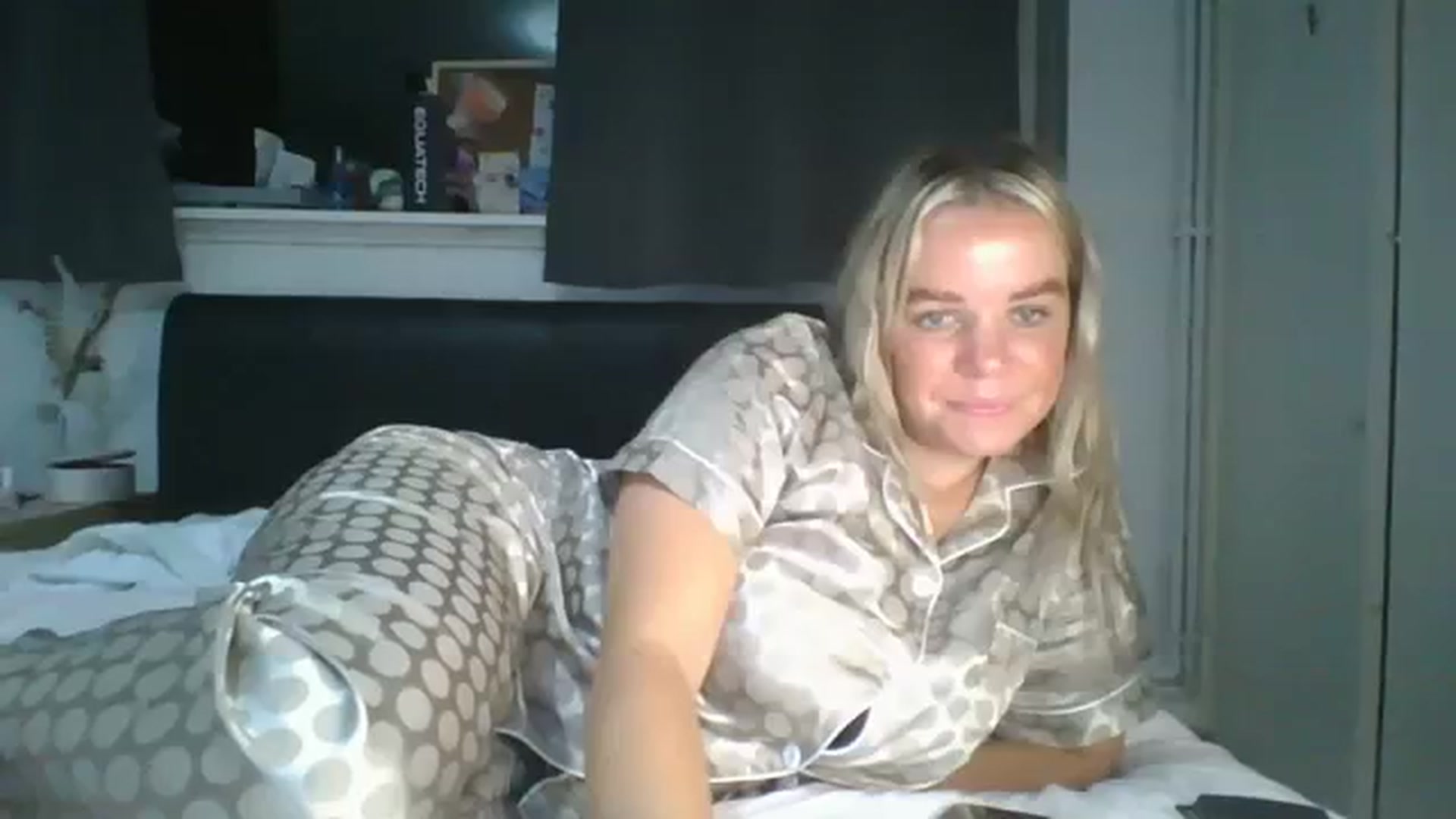 Gallery image thumbnail from TILLY2021's myfreecams stream on, 12/29/2023, 20:22 image 6 of 20