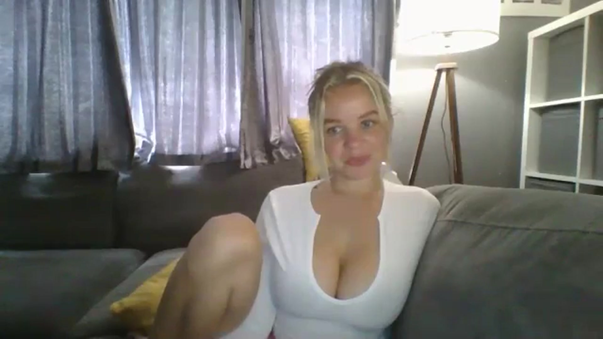 Gallery image thumbnail from TILLY2021's myfreecams stream on, 06/04/2024, 15:12 image 13 of 20
