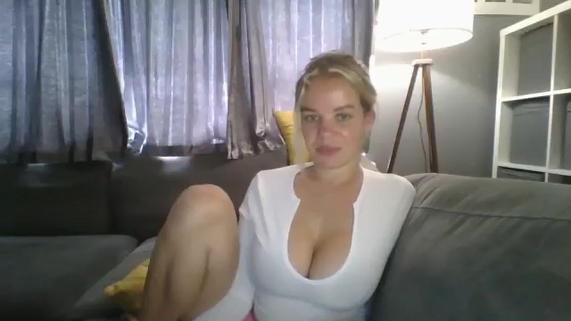 Gallery image thumbnail from TILLY2021's myfreecams stream on, 06/04/2024, 15:12 image 4 of 20