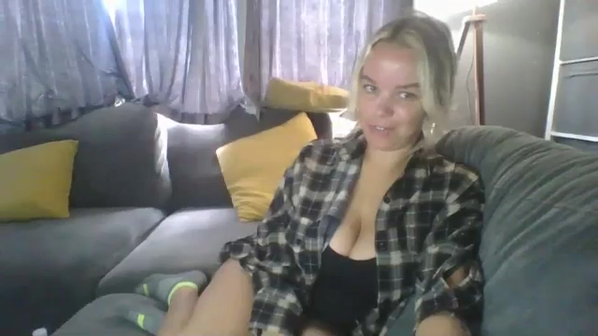 Gallery image thumbnail from TILLY2021's myfreecams stream on, 06/14/2024, 14:21 image 5 of 20