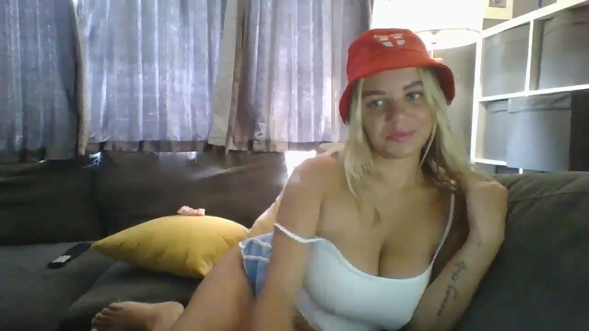 Gallery image thumbnail from TILLY2021's myfreecams stream on, 07/11/2024, 09:24 image 3 of 20