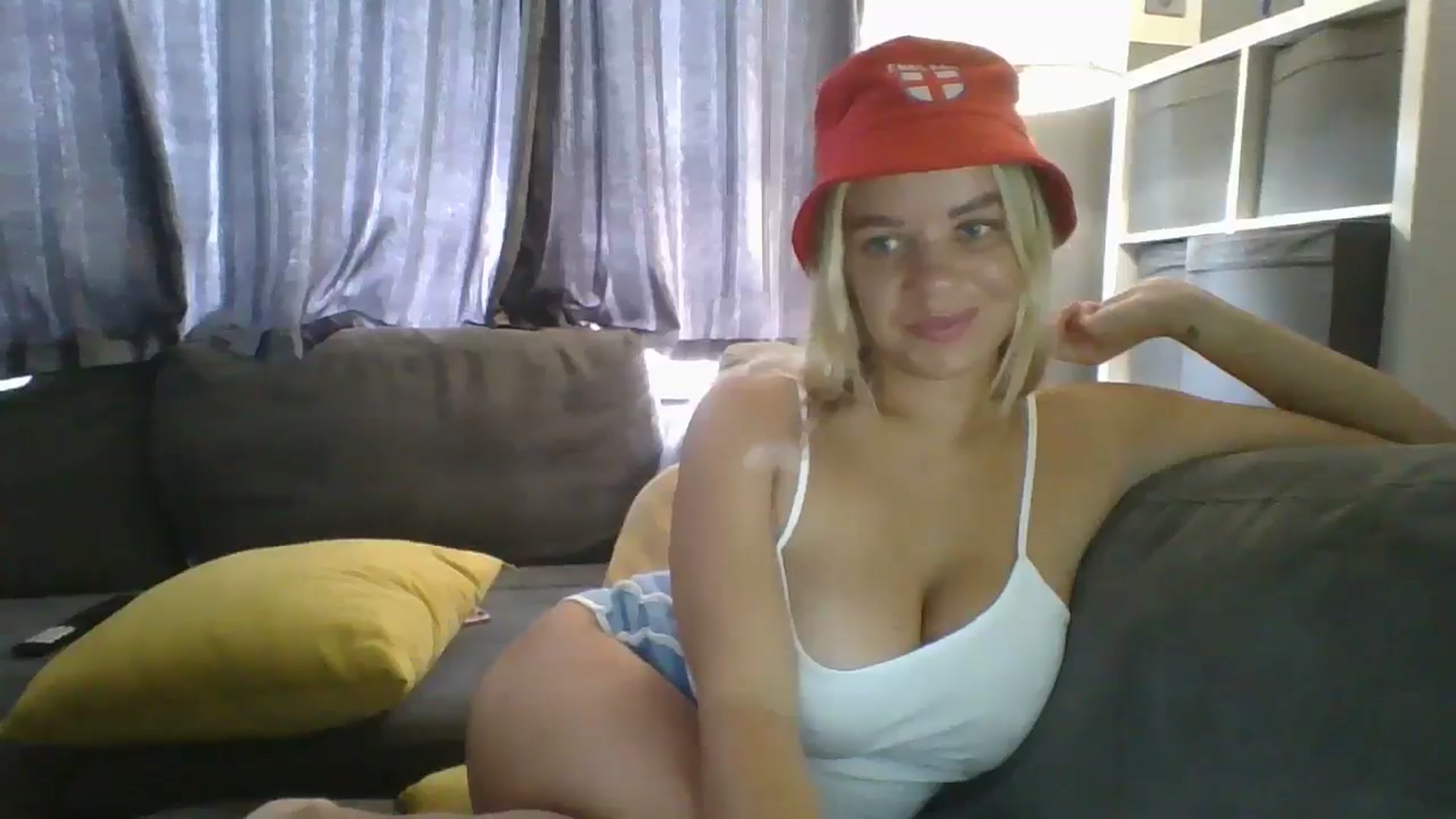 Gallery image thumbnail from TILLY2021's myfreecams stream on, 07/11/2024, 09:24 image 17 of 20
