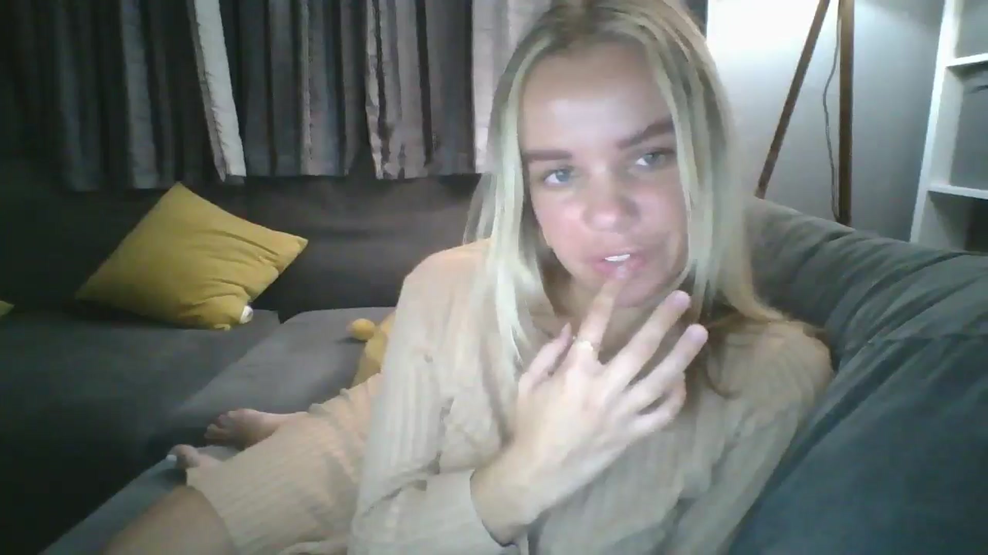 Gallery image thumbnail from TILLY2021's myfreecams stream on, 07/14/2024, 01:27 image 16 of 20
