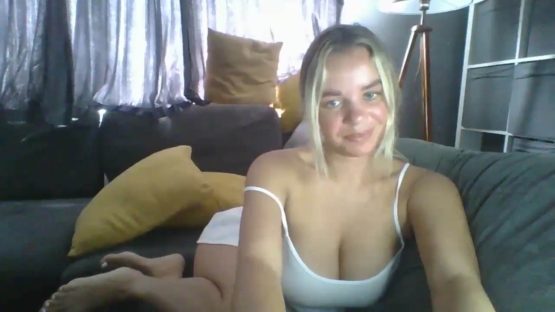 Gallery image thumbnail from TILLY2021's myfreecams stream on, 07/18/2024, 12:03 image 8 of 20