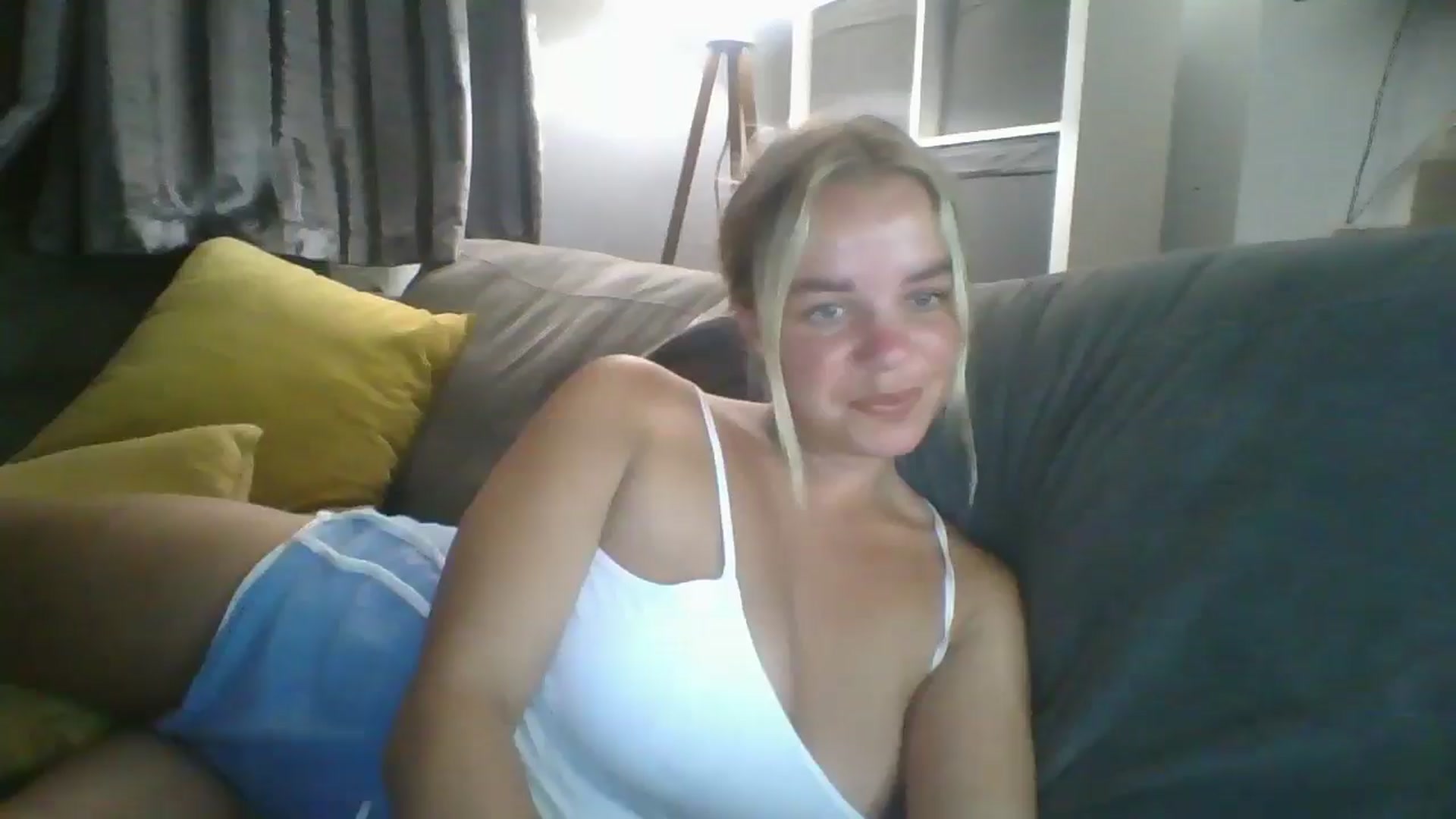 Gallery image thumbnail from TILLY2021's myfreecams stream on, 07/18/2024, 21:40 image 2 of 20