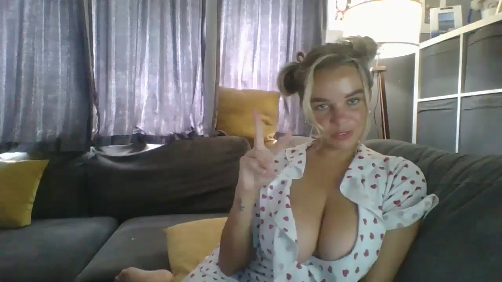 Gallery image thumbnail from TILLY2021's myfreecams stream on, 07/21/2024, 14:44 image 18 of 20
