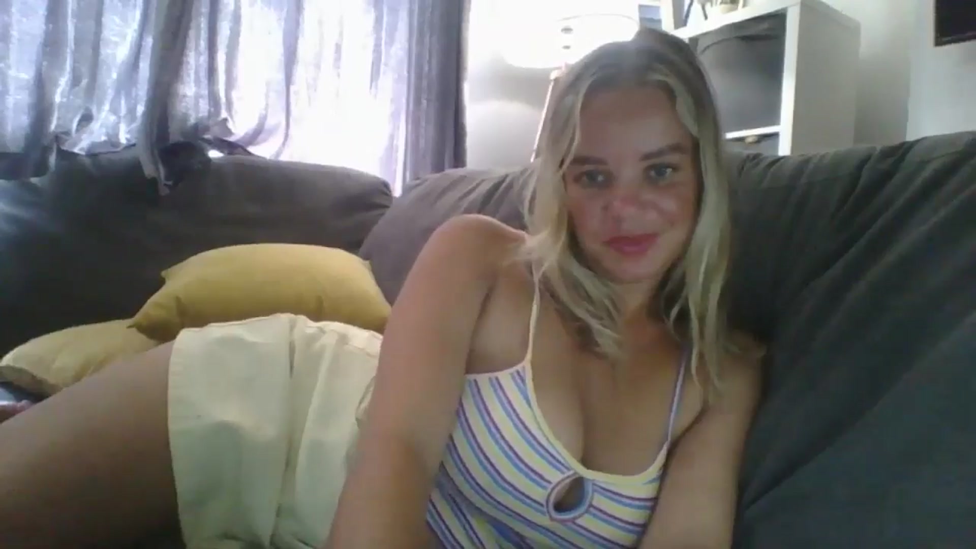 Gallery image thumbnail from TILLY2021's myfreecams stream on, 07/26/2024, 13:13 image 7 of 20