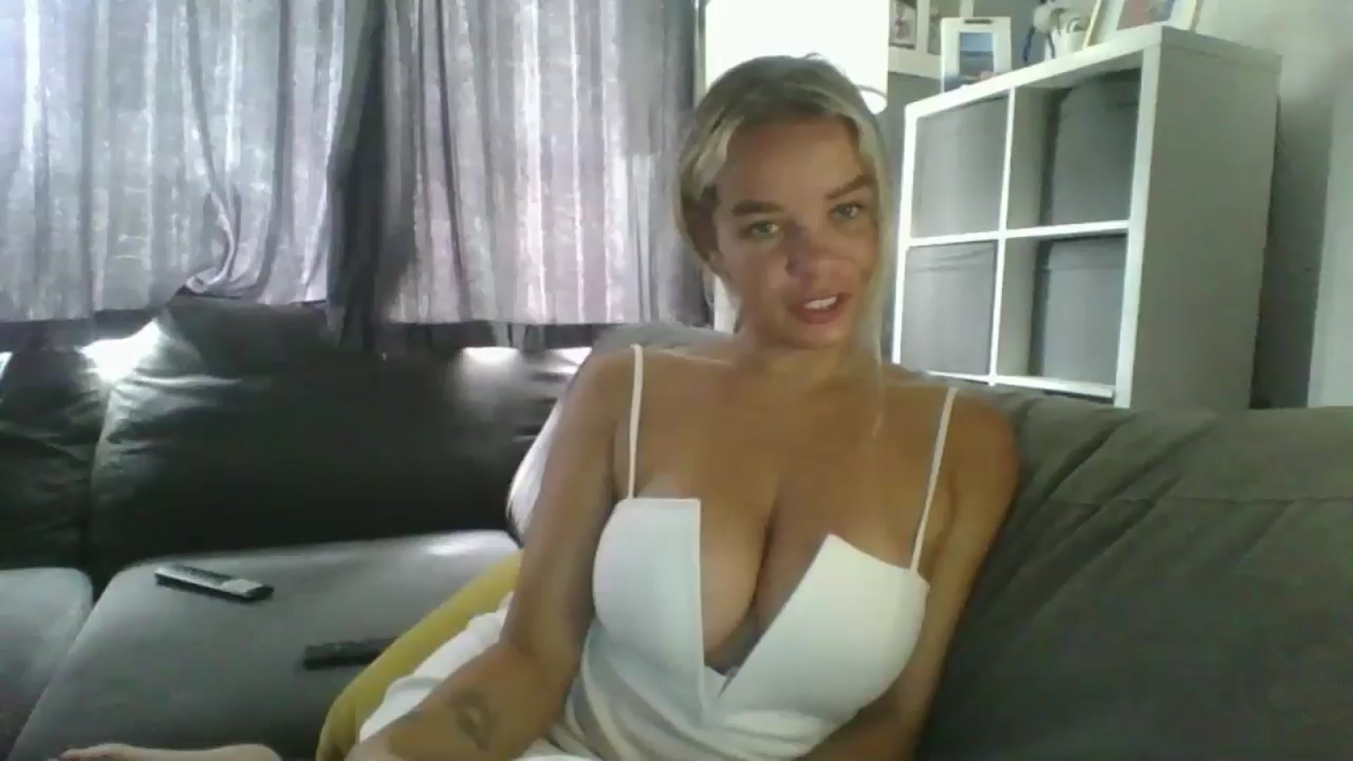 Gallery image thumbnail from TILLY2021's myfreecams stream on, 08/10/2024, 13:51 image 1 of 20