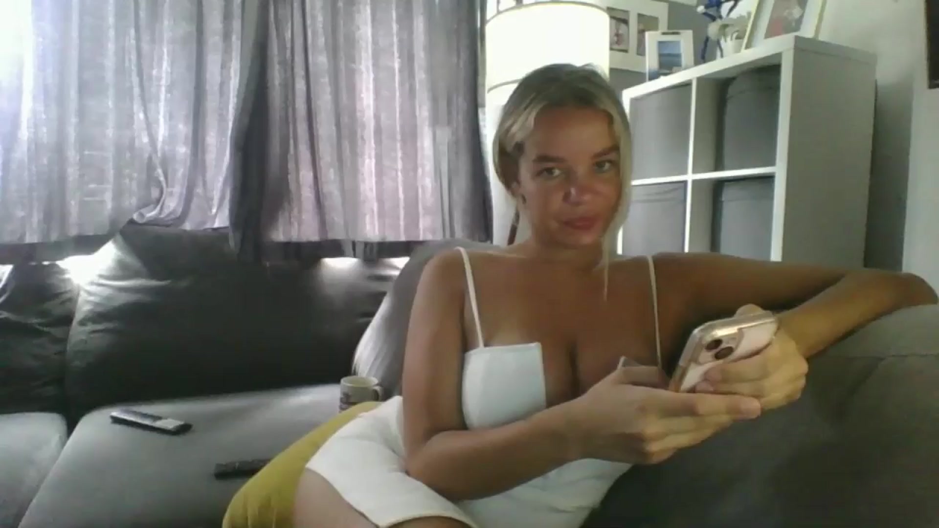 Gallery image thumbnail from TILLY2021's myfreecams stream on, 08/10/2024, 13:51 image 4 of 20