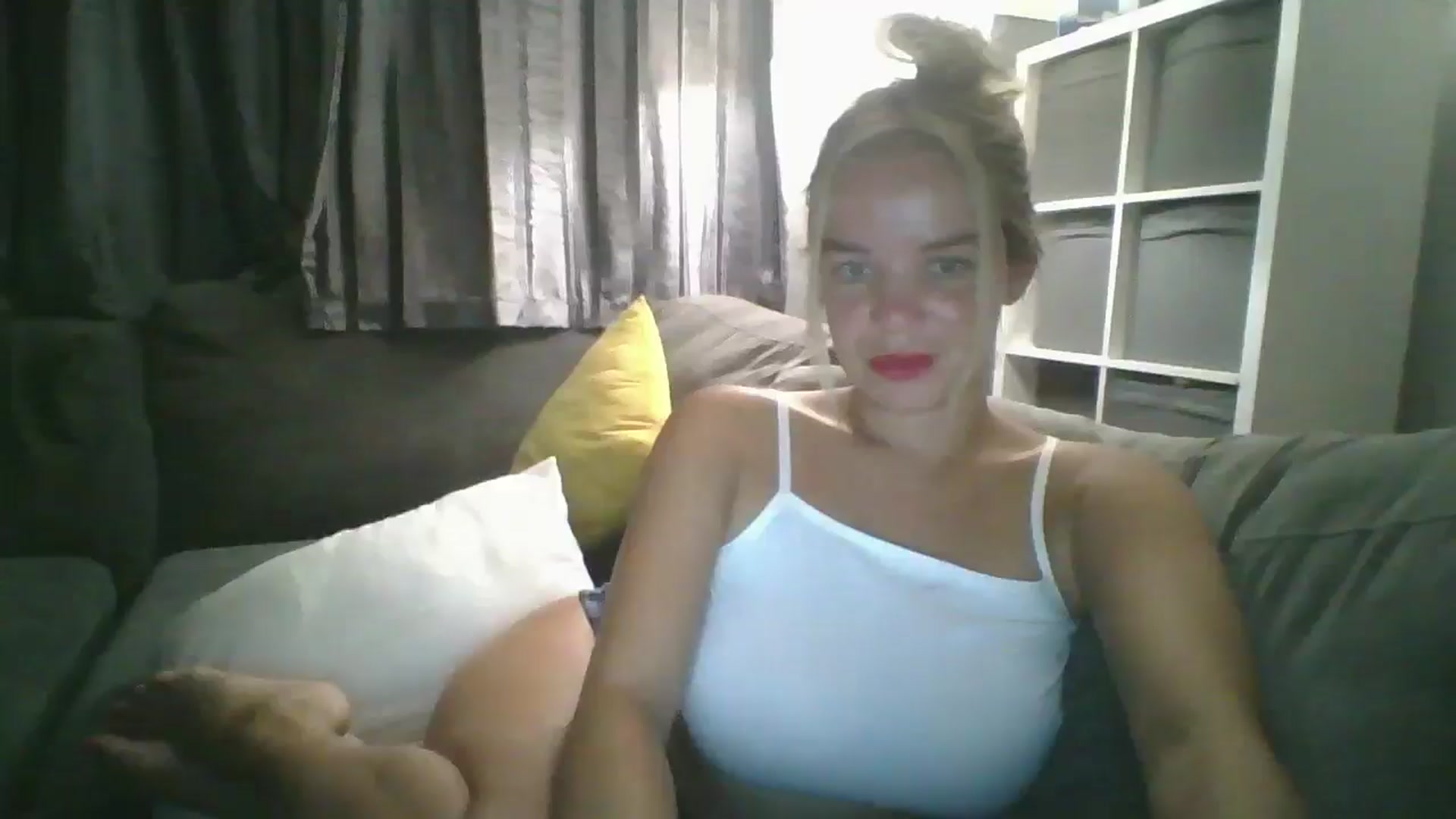 Gallery image thumbnail from TILLY2021's myfreecams stream on, 08/13/2024, 23:00 image 7 of 20