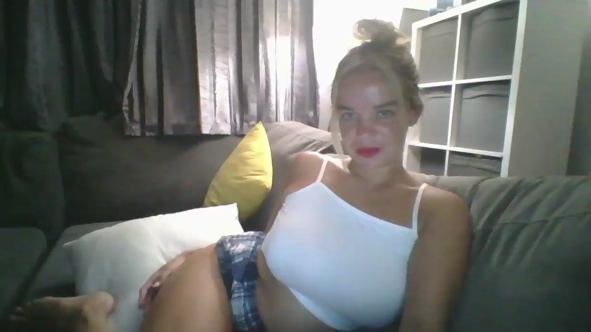 Gallery image thumbnail from TILLY2021's myfreecams stream on, 08/13/2024, 23:00 image 15 of 20
