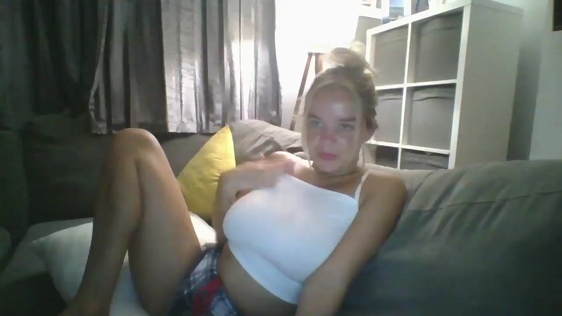 Gallery image thumbnail from TILLY2021's myfreecams stream on, 08/13/2024, 23:47 image 12 of 20