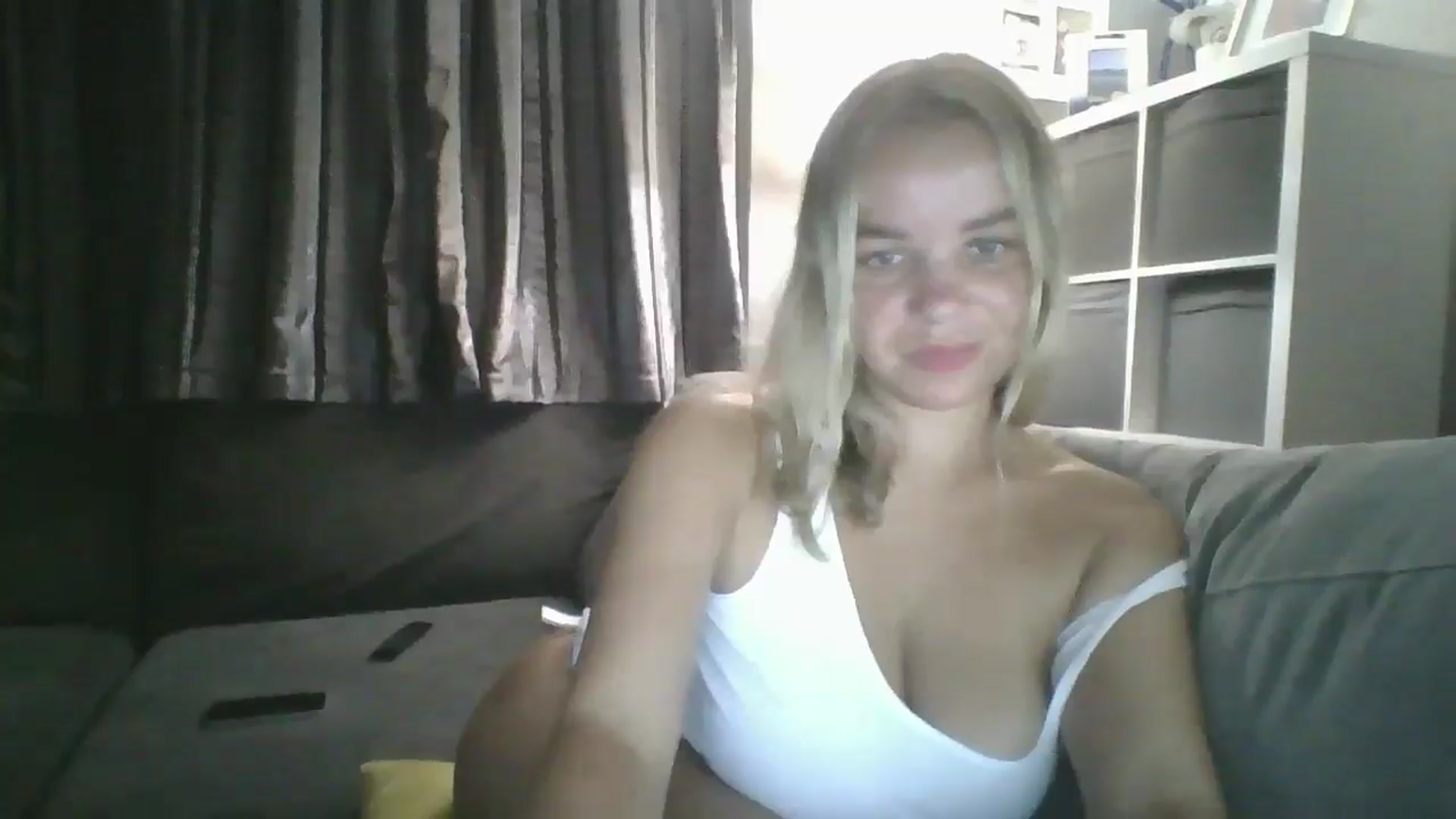 Gallery image thumbnail from TILLY2021's myfreecams stream on, 08/15/2024, 20:52 image 9 of 20
