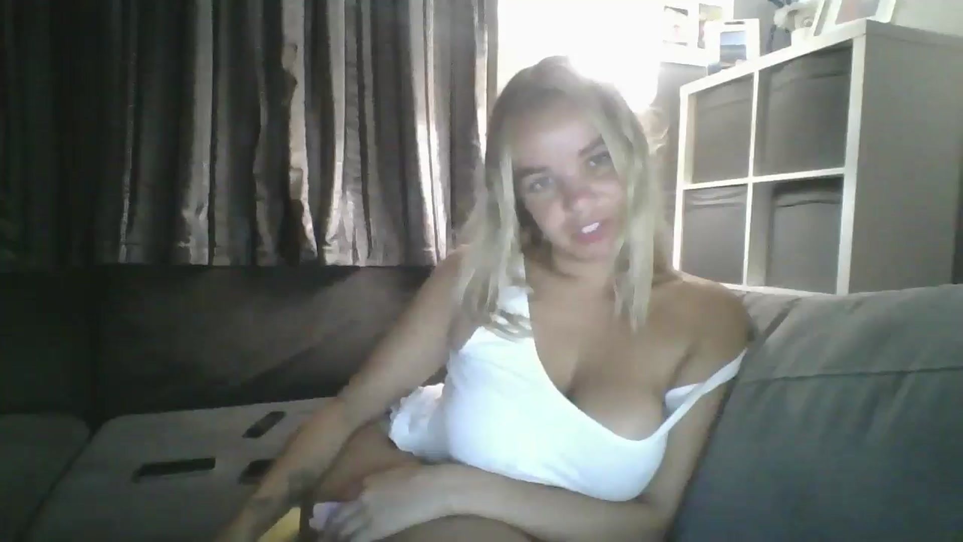 Gallery image thumbnail from TILLY2021's myfreecams stream on, 08/15/2024, 20:52 image 2 of 20