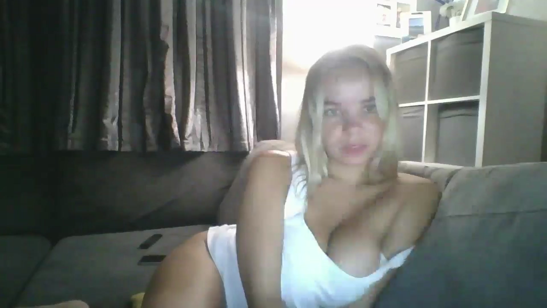 Gallery image thumbnail from TILLY2021's myfreecams stream on, 08/15/2024, 20:52 image 19 of 20