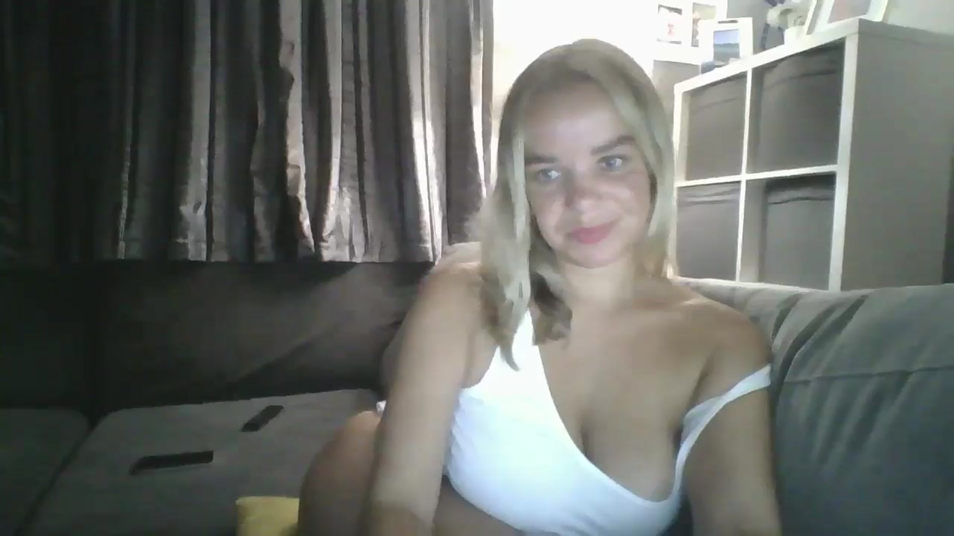 Gallery image thumbnail from TILLY2021's myfreecams stream on, 08/15/2024, 20:52 image 7 of 20
