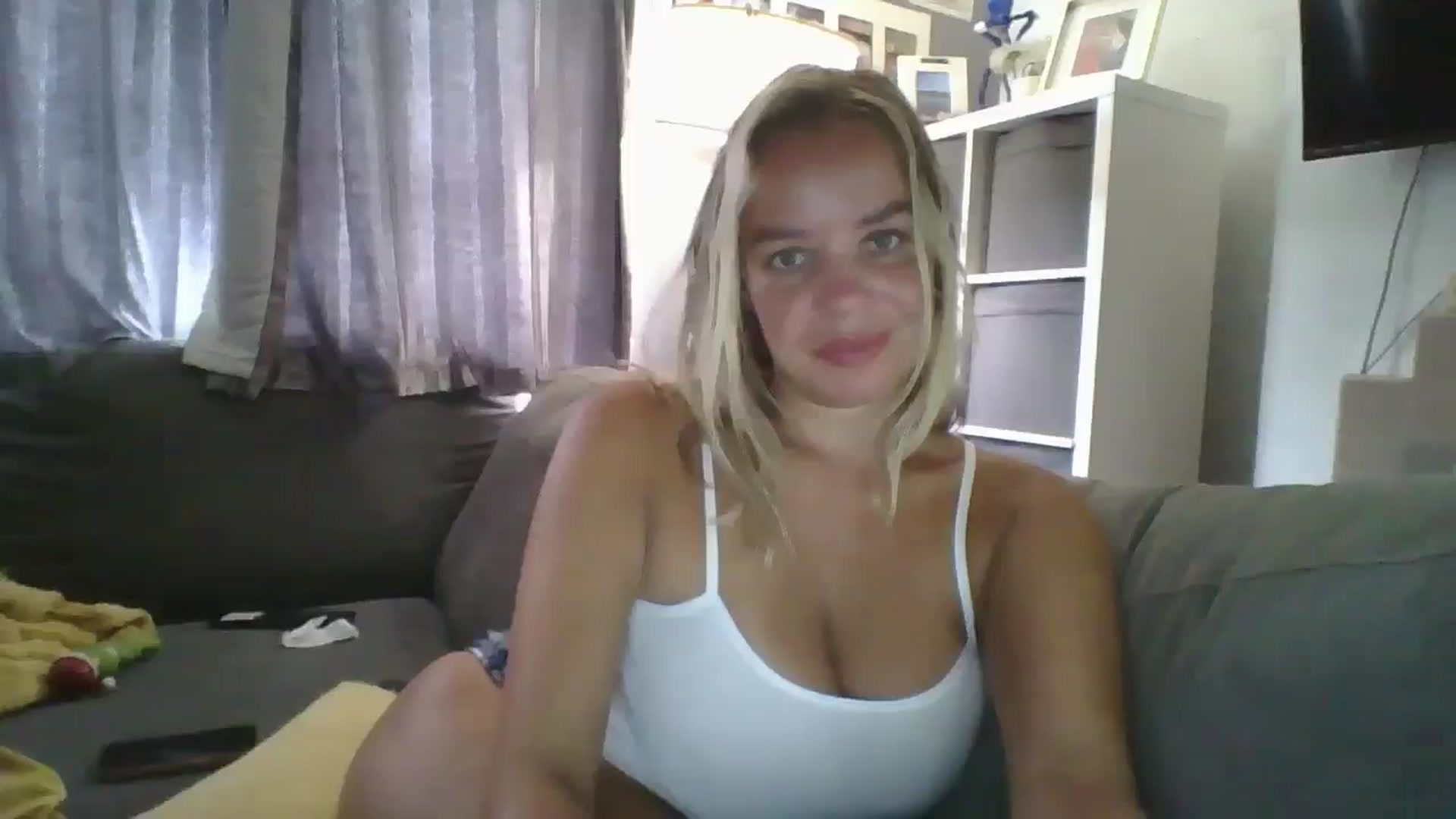 Gallery image thumbnail from TILLY2021's myfreecams stream on, 08/30/2024, 17:16 image 11 of 20