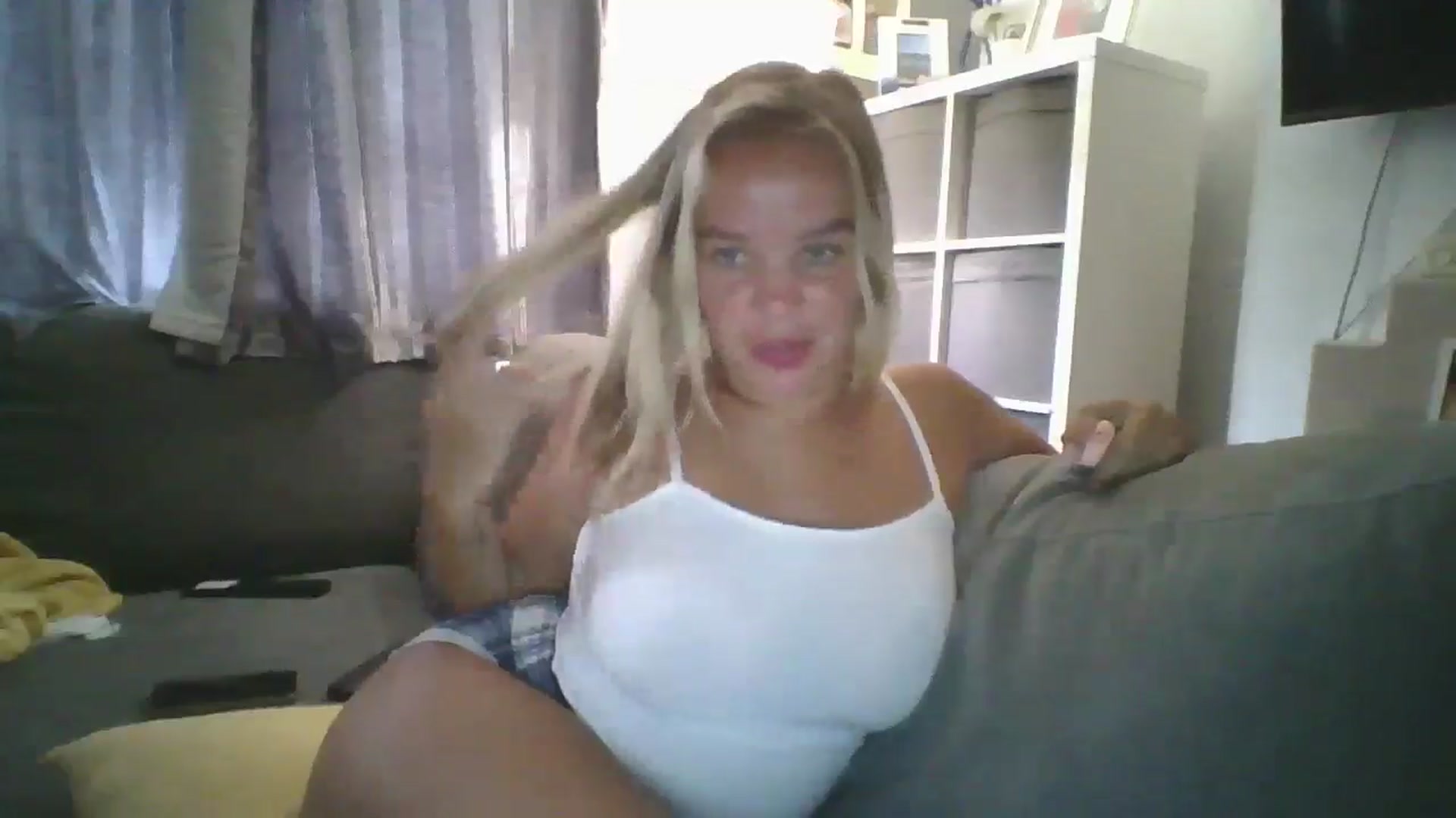 Gallery image thumbnail from TILLY2021's myfreecams stream on, 08/30/2024, 18:24 image 9 of 20