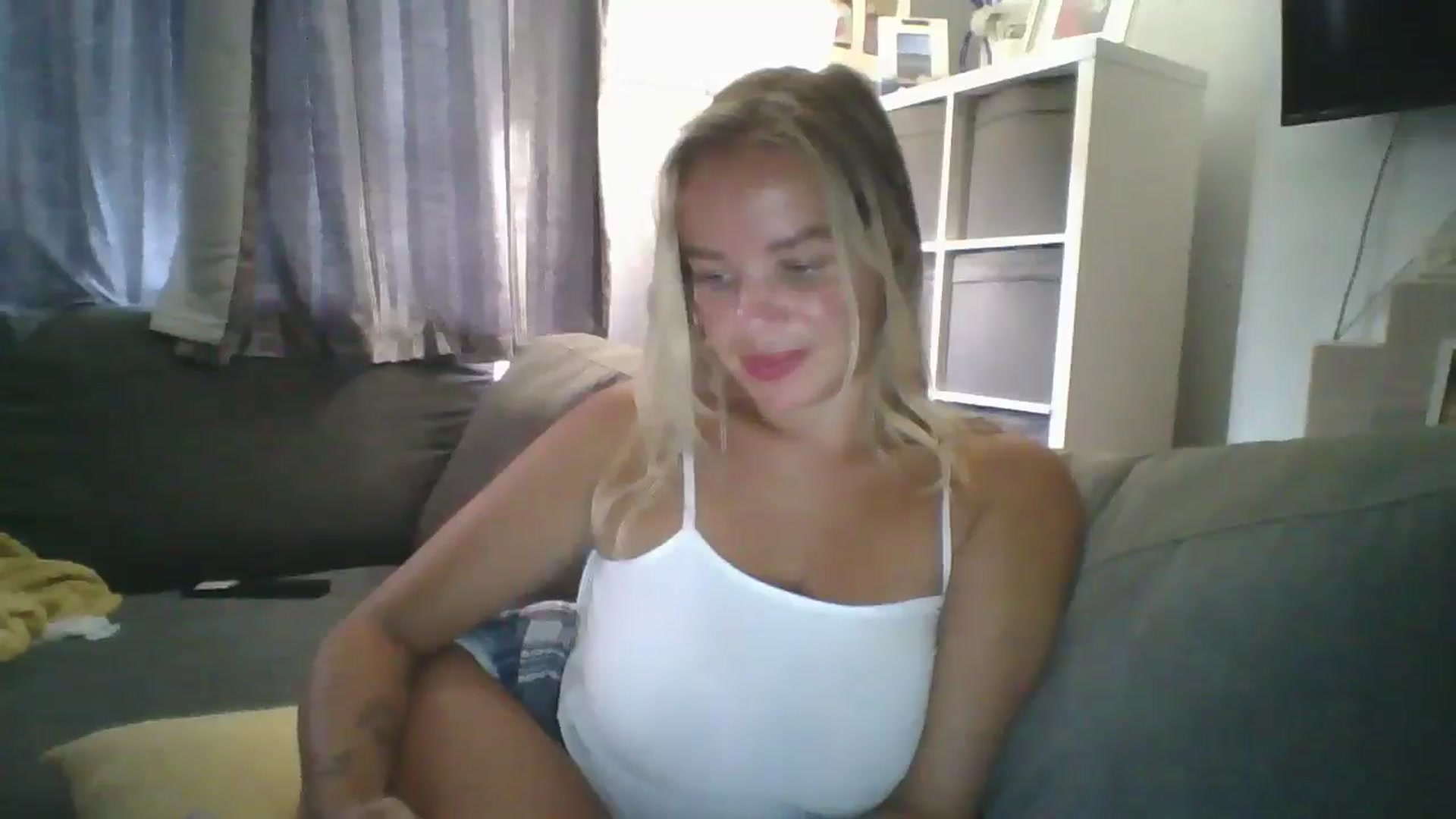 Gallery image thumbnail from TILLY2021's myfreecams stream on, 08/30/2024, 18:24 image 12 of 20