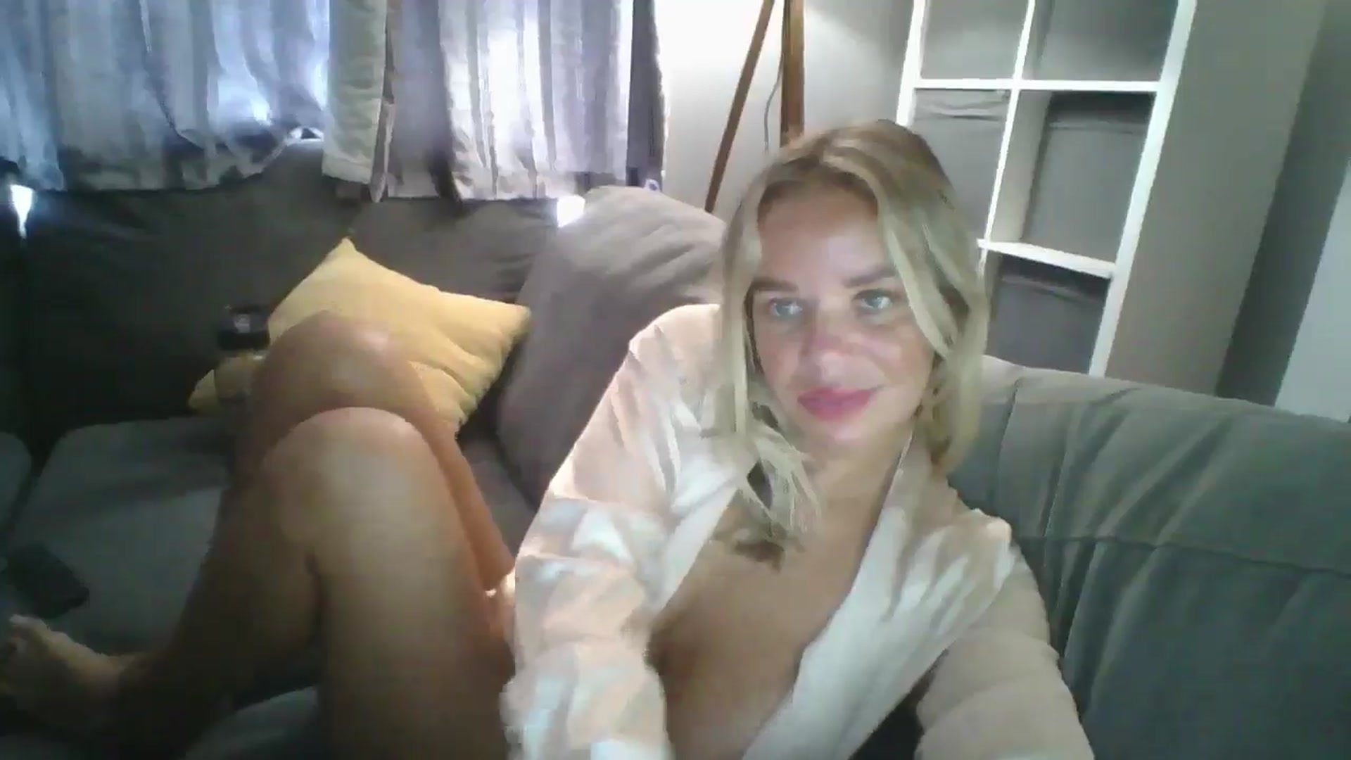Gallery image thumbnail from TILLY2021's myfreecams stream on, 09/04/2024, 11:33 image 14 of 20