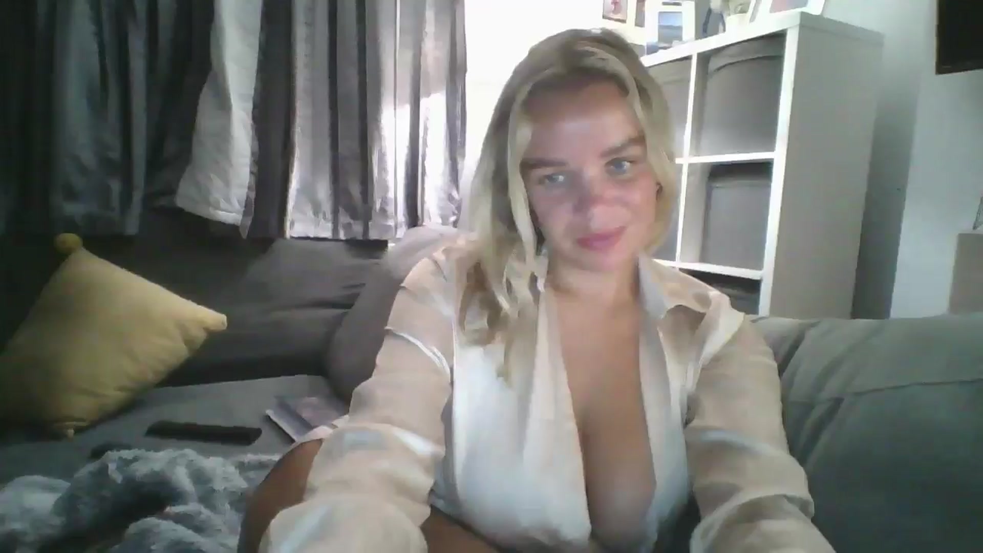 Gallery image thumbnail from TILLY2021's myfreecams stream on, 09/04/2024, 21:35 image 4 of 20