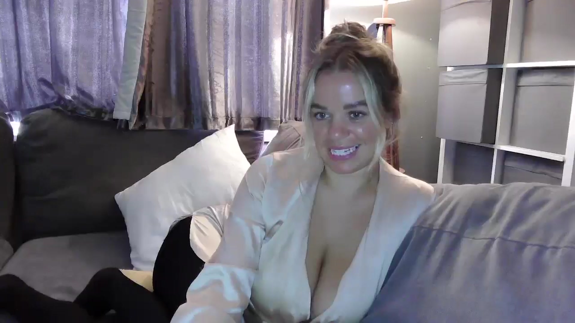 Gallery image thumbnail from TILLY2021's myfreecams stream on, 10/10/2024, 13:55 image 4 of 20