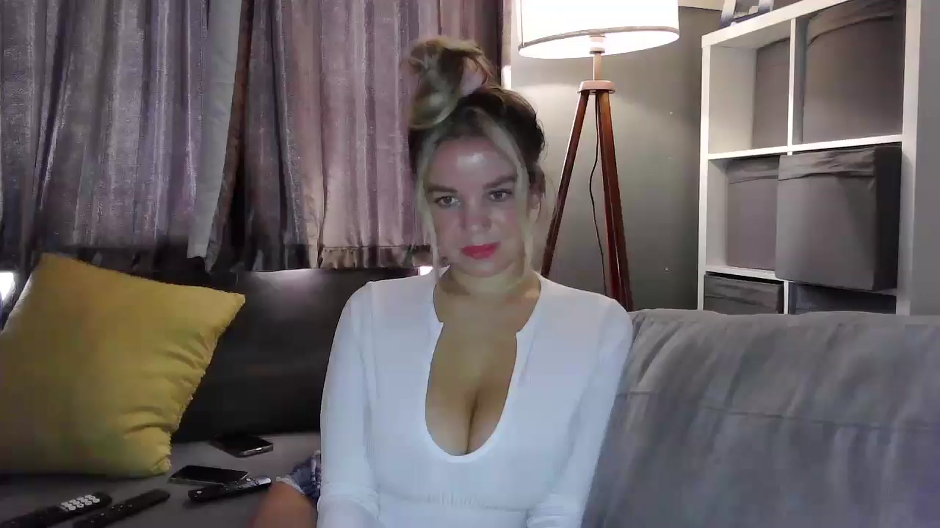 Gallery image thumbnail from TILLY2021's myfreecams stream on, 10/29/2024, 15:22 image 16 of 20