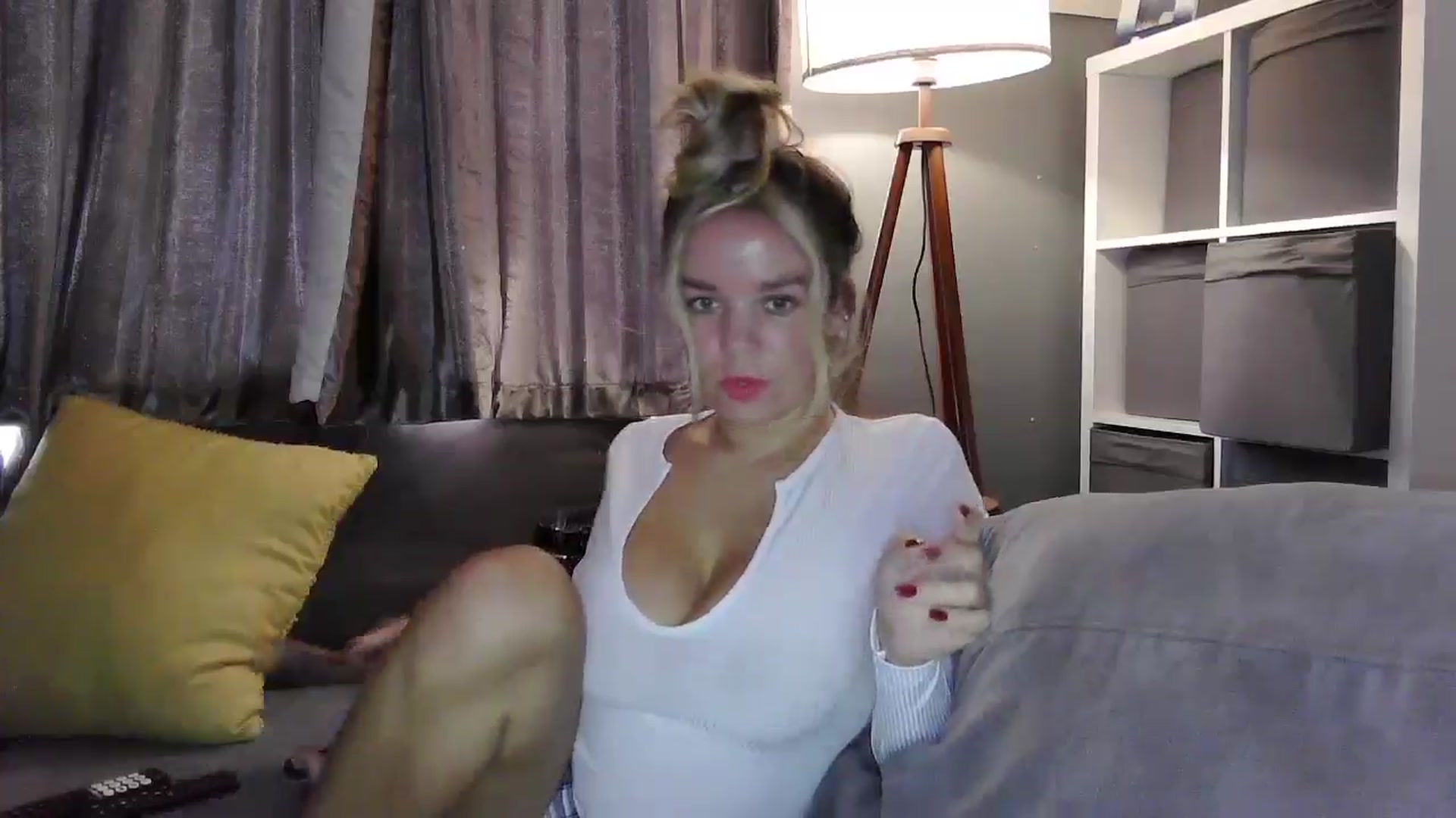 Gallery image thumbnail from TILLY2021's myfreecams stream on, 10/29/2024, 16:58 image 4 of 20