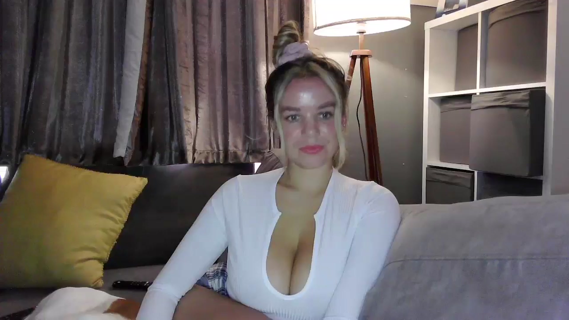 Gallery image thumbnail from TILLY2021's myfreecams stream on, 10/29/2024, 16:58 image 11 of 20