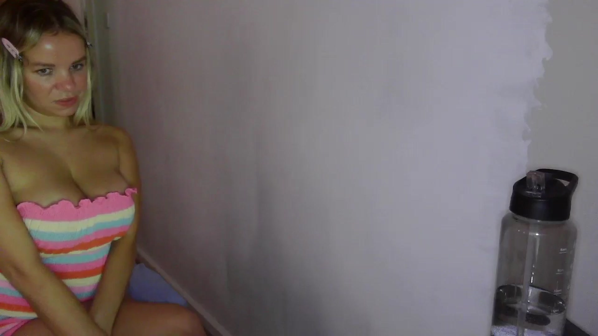 Gallery image thumbnail from TILLY2021's myfreecams stream on, 11/21/2024, 11:42 image 8 of 20