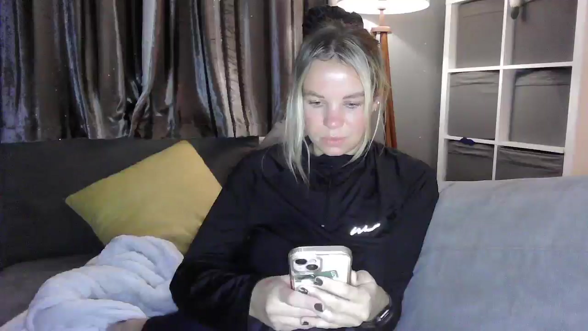 Gallery image thumbnail from TILLY2021's myfreecams stream on, 11/26/2024, 24:59 image 12 of 20